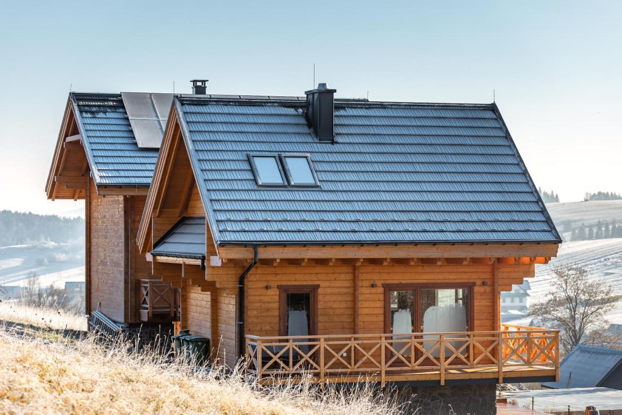 Houten Vakantiewoning "Reisnaarpolen" Royaal Ontbijt, Sauna En Hottub Czarna Gora Exterior photo